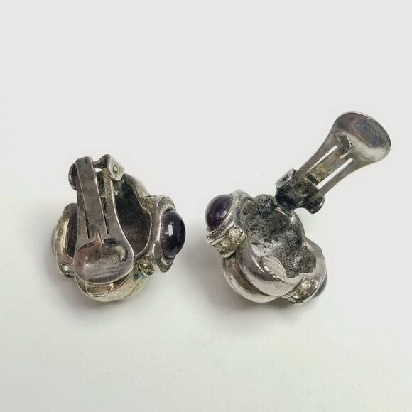 Vintage Silver Tone Fluted Clip On Earrings with Side Dark Red Cabochons, Signed - Picture 4 of 9